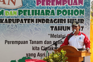 Bupati Inhil Buka Gerakan Perempuan Tanam dan Pelihara Pohon 2017